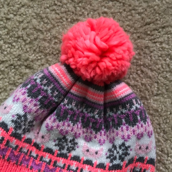 EUC -Gymboree pom beanie - maybe worn once - Picture 3 of 5